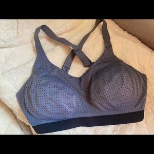 Victoria’s sports bra 32 DD